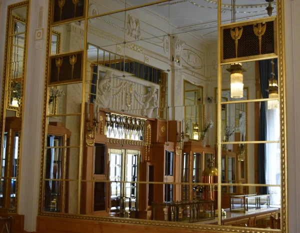 Interior Antigo Dourado Café Teatro Estilo Art Nouveau Casa Municipal — Fotografia de Stock