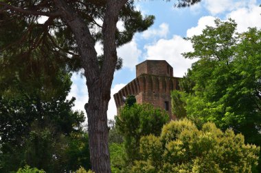 Kule Oriolo dei Fichi, hamlet Faenza, İtalya