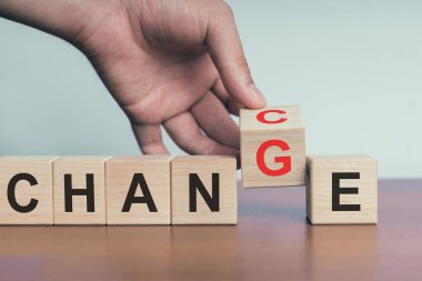 El tutma flip ahşap küp kelime 