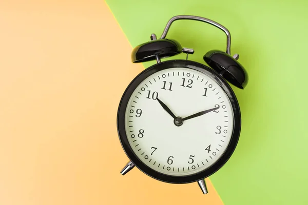 Reloj Despertador Negro Concepto Tiempo —  Fotos de Stock