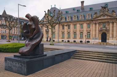 Anıt görünümüne (fotoğraf kadar yakın), Place Des şehit. Lüksemburg şehri bir meydanın olduğunu. Kare, Birinci Dünya Savaşı'nın Alman işgali sonra atıldı. Luxembourg, Lüksemburg.