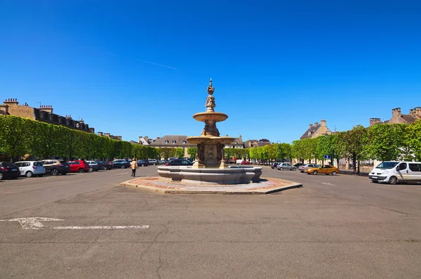 Magnifique Parking Avec Fontaine Arbres Anciens Bayeux Calvados Département Normandie — Photo