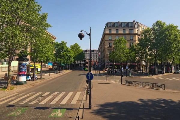 Paříž Francie Květen 2018 Typická Ulice Pouliční Kavárna Rohu Pařížské — Stock fotografie