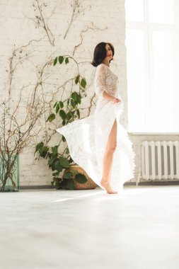 Seksi Gelin büyük pencere dans