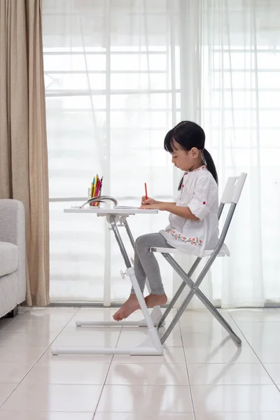 Aziatische Chinese Meisje Huiswerk Thuis — Stockfoto