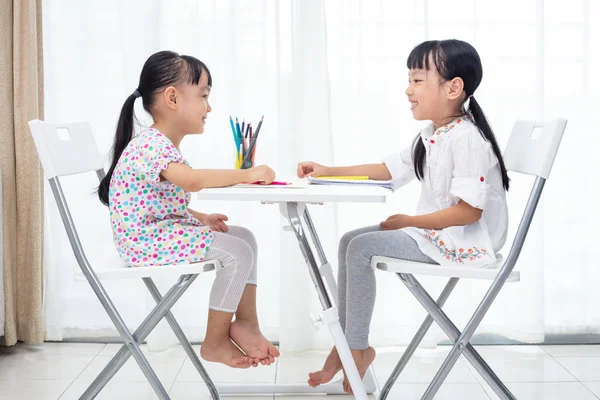 Asian Little Chinese Sisters Doing Homework Home — Stock Photo, Image