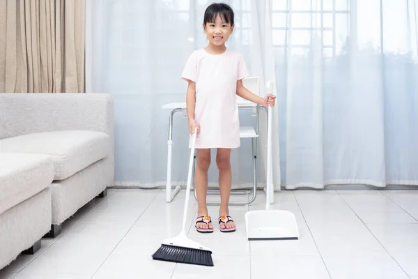 Asian Chinese Little Girl Helping Doing Cleaning Broom Dustpan Home — Stock Photo, Image