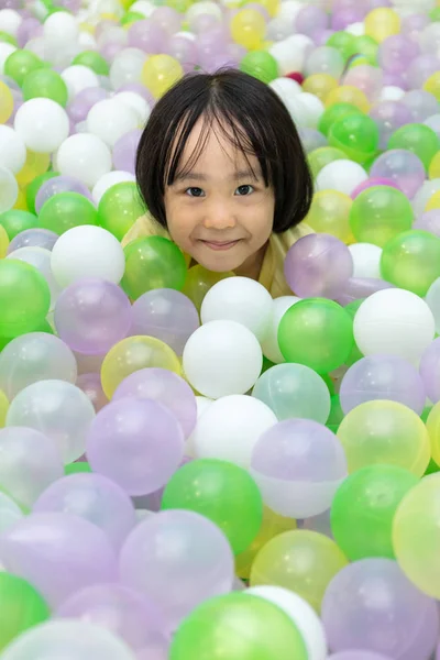 Asian Chinese little Girl Playing At Balls Pool — Stock Photo, Image