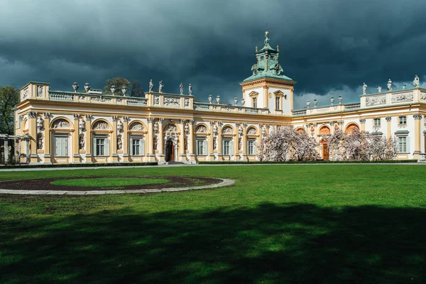 Antigo Palácio Antigo Varsóvia Wilanow Com Arquitetura Parque — Fotografia de Stock