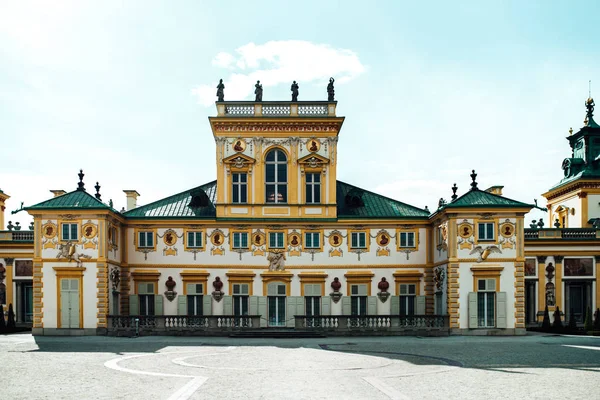 Antigo Palácio Antigo Varsóvia Wilanow Com Arquitetura Parque — Fotografia de Stock