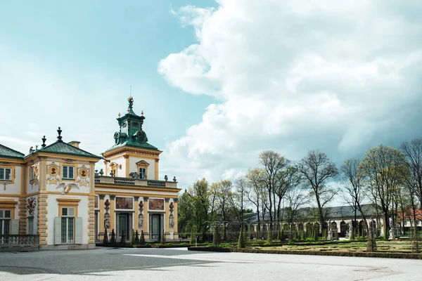 Starý Starožitný Palác Vilanově Varšava Architekturou Parku — Stock fotografie