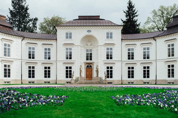 Starobylé Paláce Parku Ensemble Lazienki Varšavě — Stock fotografie