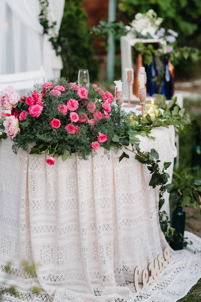 Festvåning för bröllop med dekorativa element — Stockfoto