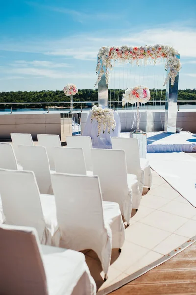 düğün töreni alanı