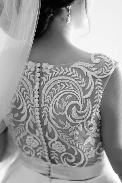 Vestido de noiva perfeito no dia do casamento — Fotografia de Stock