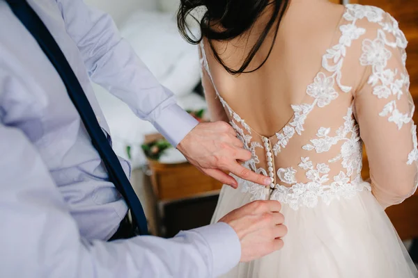 Abito da sposa perfetto il giorno del matrimonio — Foto Stock