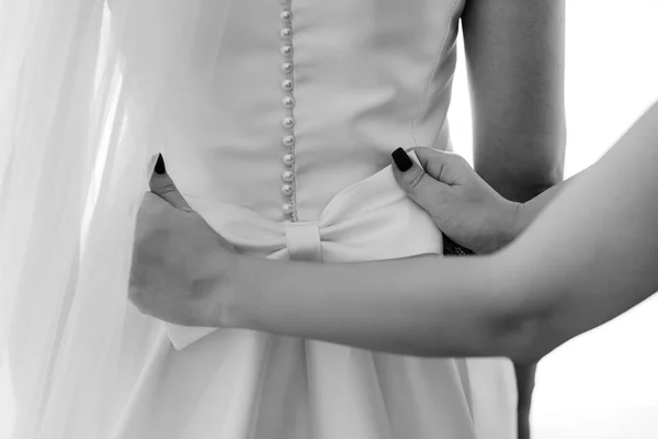 結婚式の日の完璧なウェディングドレス — ストック写真