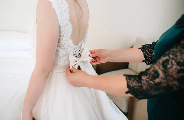 Abito da sposa perfetto il giorno del matrimonio — Foto Stock