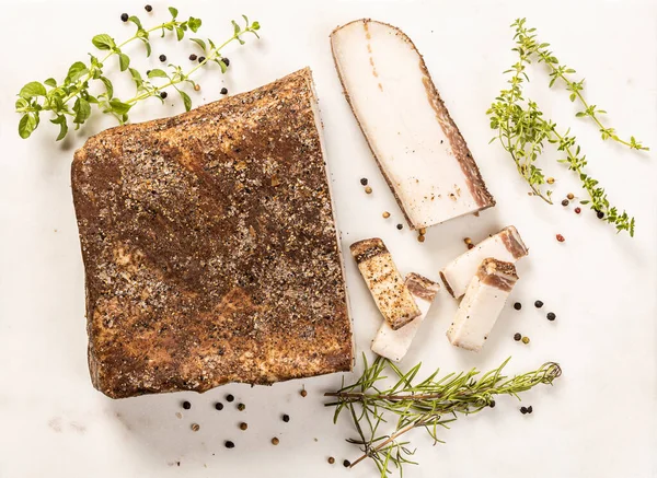 Lardo Colonnata Toscano Tipo Salumi Base Strisce Grasso Stagionato Con — Foto Stock