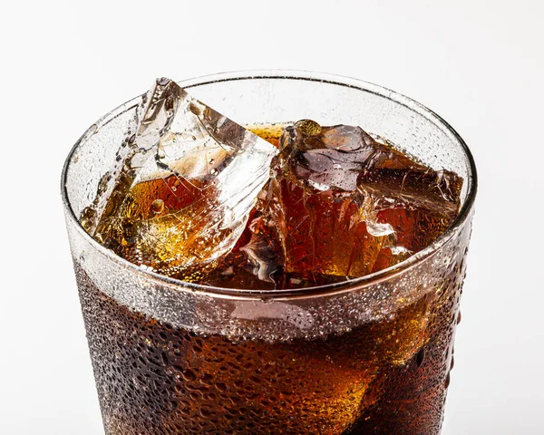 Ice Cold Refreshing Carbonated Summer Drink Ice Chunks Glass — Stock Photo, Image