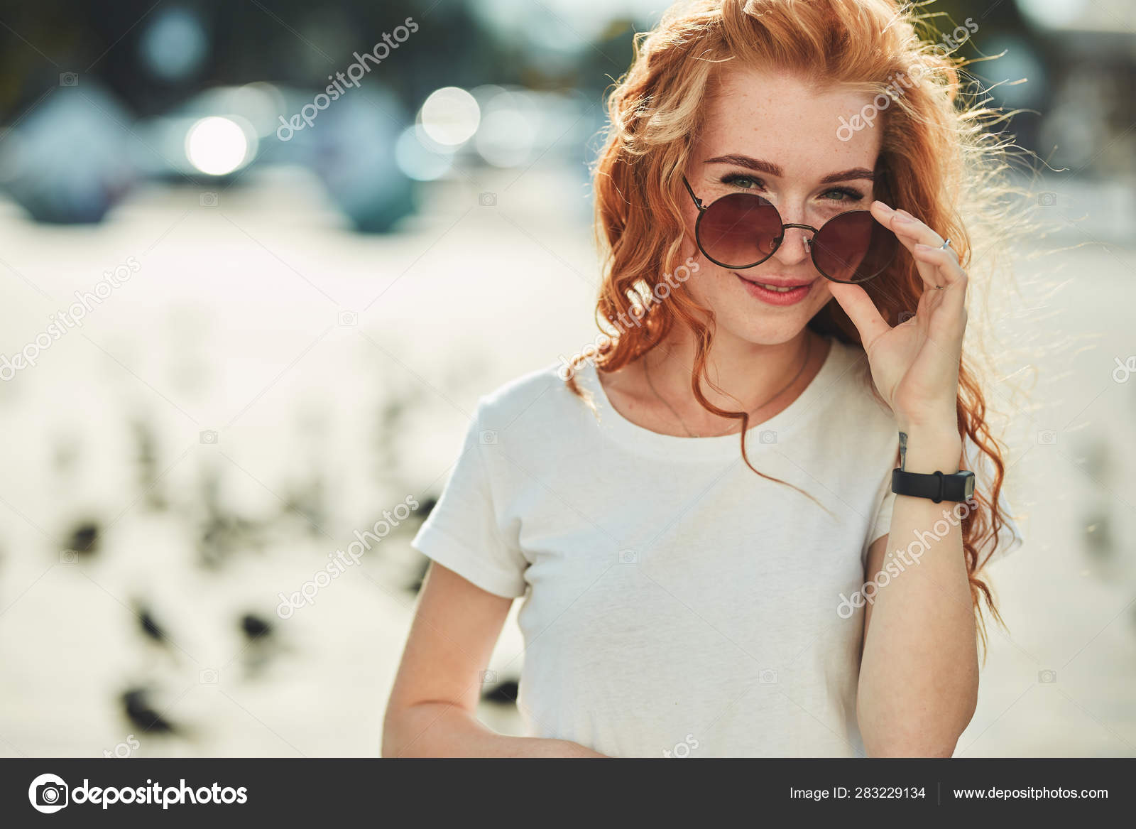 Une rousse qui s'amuse Une rousse qui s'amuse