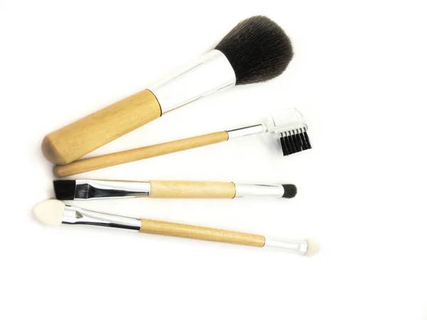 Pincéis Madeira Para Maquiagem Isolados Fundo Branco Conjunto Escova Escova — Fotografia de Stock