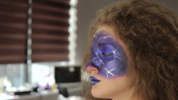 Fashion makeup. Woman with colorful makeup and body art — Stock Video