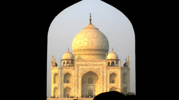 Taj Mahal Front Door Frame Isolated — Stock Photo, Image