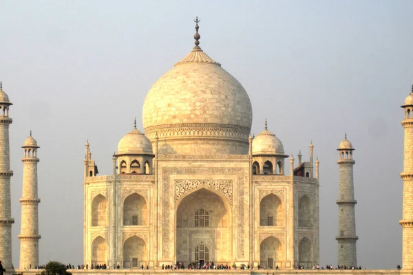 Pełny Widok Ramki Taj Mahal Tłumem Ludzi — Zdjęcie stockowe