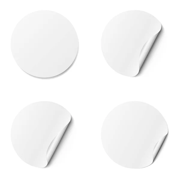 Σετ Λευκά Στρογγυλά Αυτοκόλλητα Ένα Διπλωμένο Ακμές Απομονώνονται Λευκό Φόντο — Διανυσματικό Αρχείο