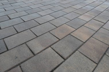 Gri granit. Dikdörtgen döşeme levha. Perspektif görünümü.