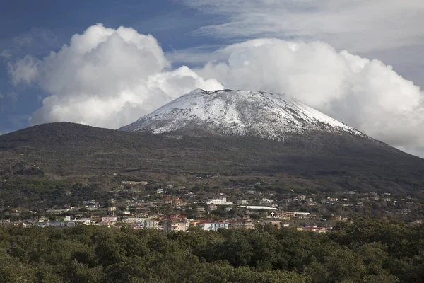 Monte Vesúvio Com Neve — Fotografia de Stock
