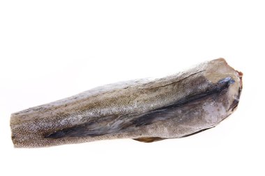 Morina balığı beyaz bir arkaplanda izole edilmiş, taze.