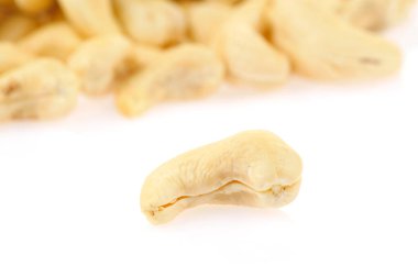 Üzüm bağları yakın mesafeden ateş ediliyor.