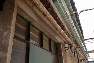 Endüstriyel ekipmanların boru hattı.