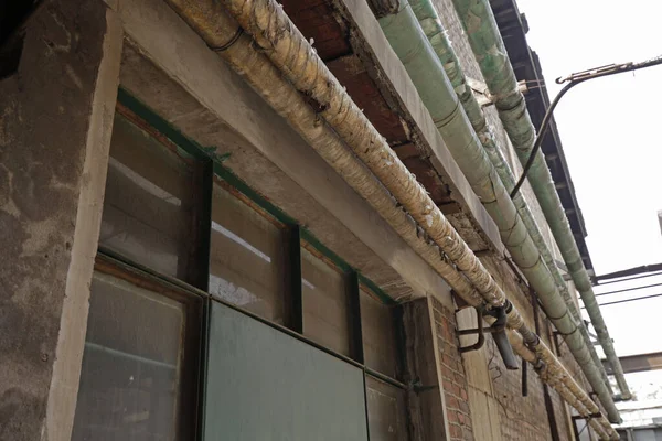 Endüstriyel ekipmanların boru hattı.