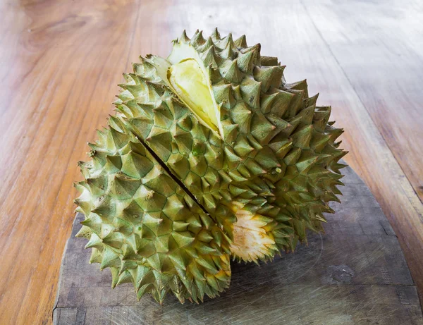 Durian Érett Thai Gyümölcs Asztalon — Stock Fotó