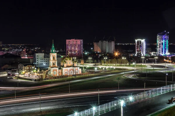 Fotoğraf Gece Barnaul Çok Güzel Bir Tapınak Bir Parça Gösterir Stok Fotoğraf