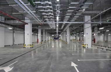 Otopark otopark Bina içinde boş Park yeri ile iç,