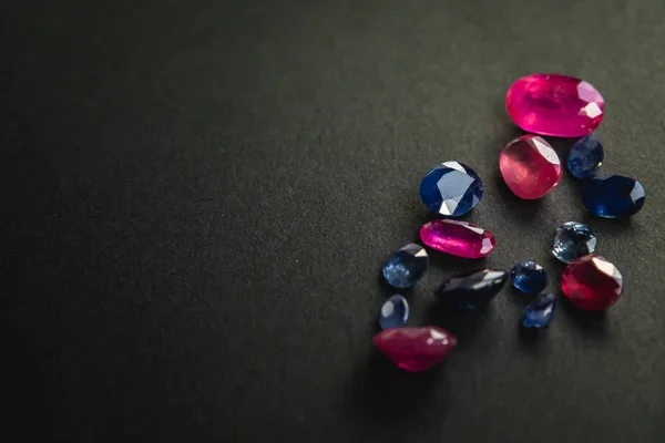 Coleção Rubi Vermelho Safira Azul Pedras Preciosas Para Jóias Sobre — Fotografia de Stock