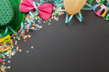 Çiçekli Noel ağacı