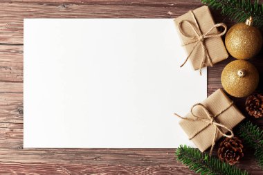 çiçekler ile Noel kutusu