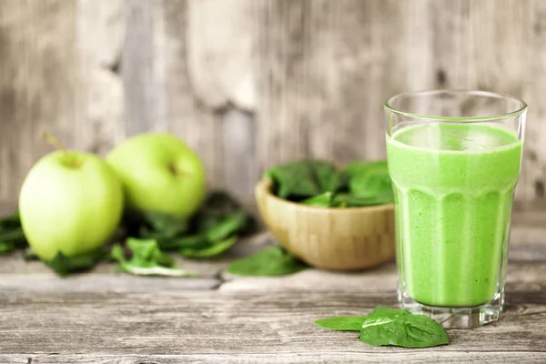 Close Spinach Smoothie Wooden Background — Stock Photo, Image