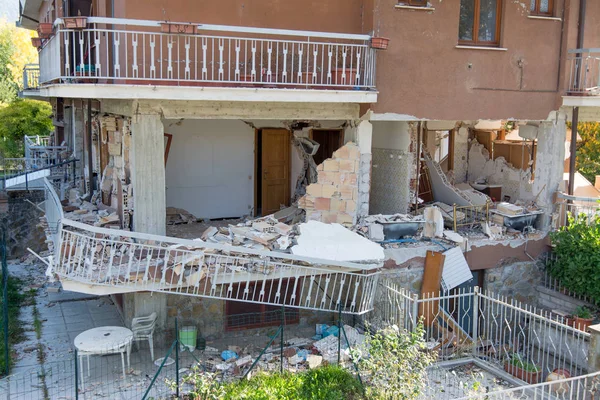 Ciudad Destruida Por Terremoto —  Fotos de Stock