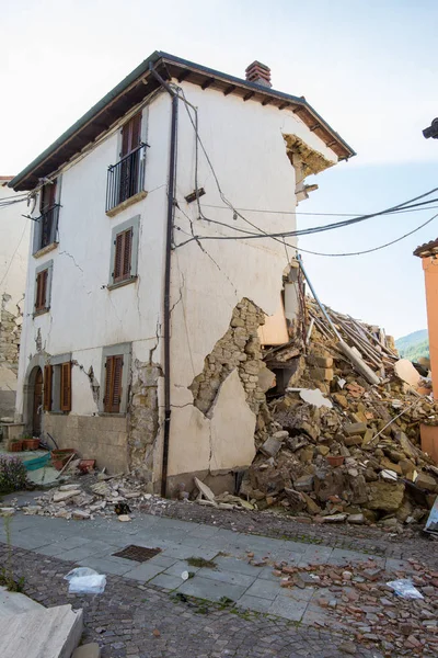 Ciudad Destruida Por Terremoto —  Fotos de Stock