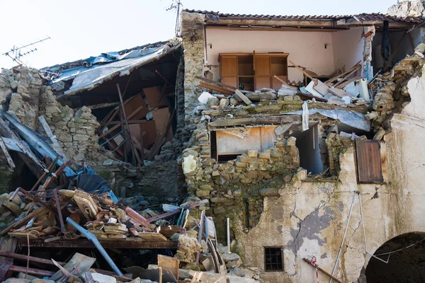 Ciudad Destruida Por Terremoto —  Fotos de Stock