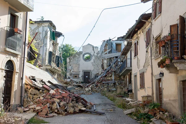 Ciudad Destruida Por Terremoto —  Fotos de Stock