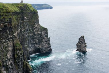 Manzara İrlanda. Moher kayalıklarla