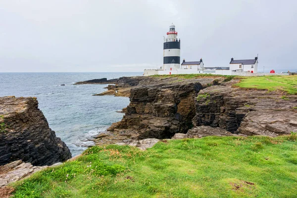 アイルランドの風景 フック ヘッド灯台 — ストック写真