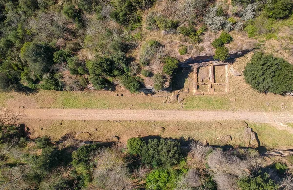 Remains of Etruscan tombs on the sides of road Amerina. Aerial V — Stock Photo, Image